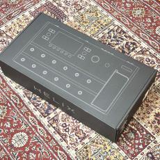Line6 【限定カラー】Helix Limited Edition Platinum【USED】_11