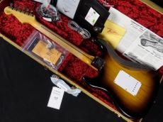 Fender Custom Shop Limited Edition 70th Anniversary 1954 Stratocaster Journeyman Relic Wide-Fade 2-Color Sunburst_7