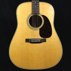 Martin D-28 Standard