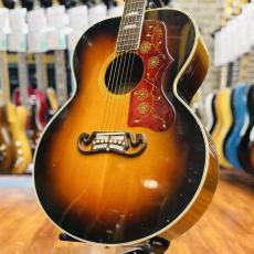 Gibson SJ-200