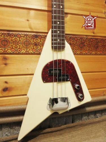 Fender Hama Okamoto Katana Bass