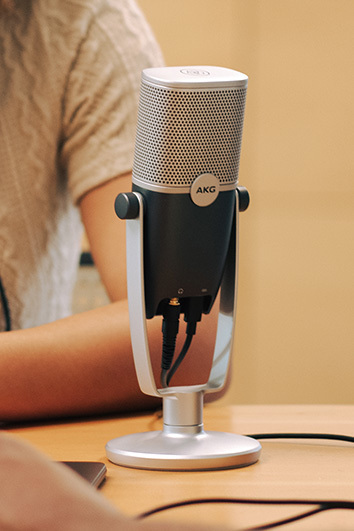 AKG Ara-Y3 USBマイク AKG Ara-Y3 | 配信、レコーディングにも最適な2パターンUSB