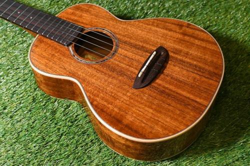 aNueNue AAA3 Tenor