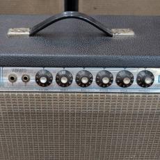 Fender 1975 Deluxe Reverb_4