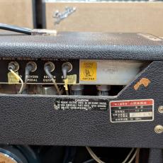 Fender 1975 Deluxe Reverb_6