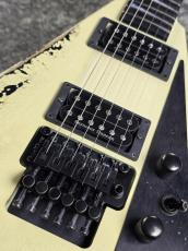 Jackson USA Custom Shop RR 2H FR Rhoads 「 Vanilla Shake over Black  Nitro Relic」_3