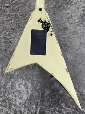 Jackson USA Custom Shop RR 2H FR Rhoads 「 Vanilla Shake over Black  Nitro Relic」_6