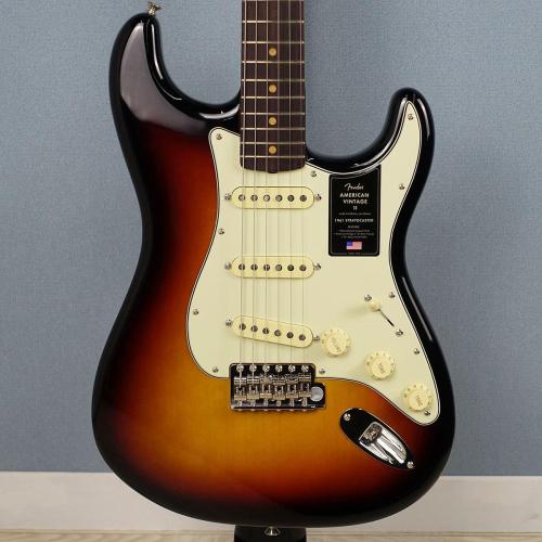 Fender American Vintage II 1961 Stratocaster  3-Color Sunburst