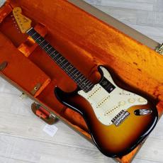 Fender American Vintage II 1961 Stratocaster  3-Color Sunburst_6
