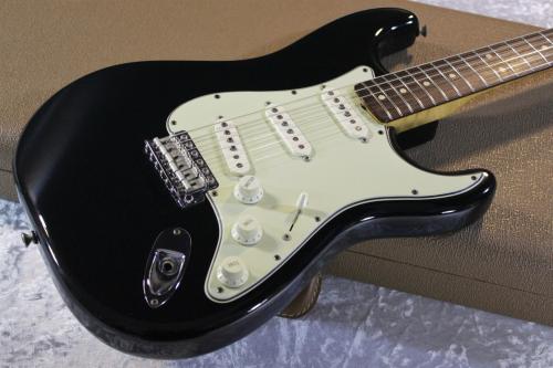 Fender Custom Shop Master Grade 1963 Stratocaster Metallic Black / Bird's eye Flame Meple【3.76kg/1998年製】