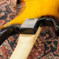 Squier Squier Sonic Precision Bass, Maple Fingerboard, White Pickguard / 2-Color Sunburst_9