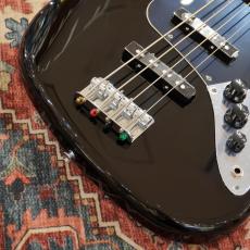 Fender Standard Jazz Bass Black / Maple 【特価】_3