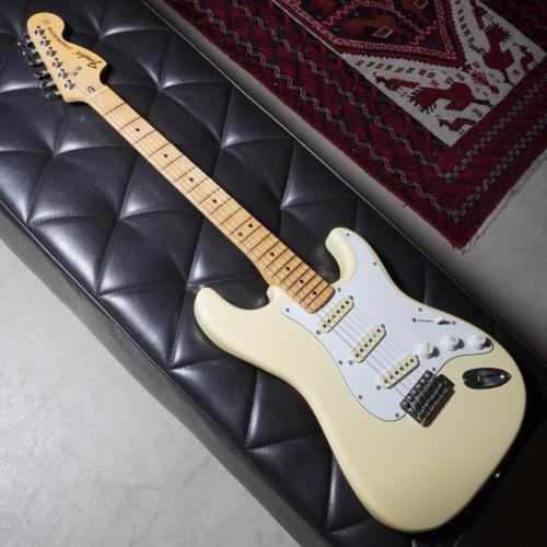 Fender Japan ST72-75 Scalloped Fingerboard