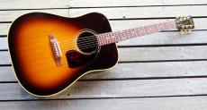 Gibson J-30