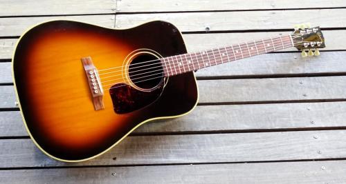 Gibson J-30