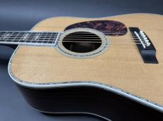 Martin D-45 2010年製 / Sitka Spruce Top・Rosewood Side and Back・Vertical Logo・Hexagon Inlay・Abalone Trim & Rosette・Ebony Finger board and Bridge・Tortoise Color Pick guard 【With Original Hard Case】 　 _13