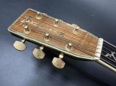 Martin Limited Edition D-45 Deluxe 1993年製 / Solid Sitka Spruce Top・Solid Brazilian Rosewood Side and Back・Tree of Life Abalone inlay and Bridge・Abalone Trim and Rosette・Abalone Inlay Black Pick guard_7