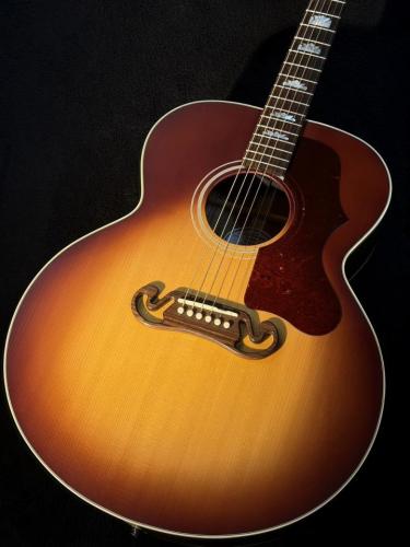 Gibson 【Gibson Expo限定価格9.12/ 9.13】SJ-200 Studio Rosewood ~Satin Rosewood Burst~ #22703018 [サテンフィニッシュ]【G-CLUB TOKYO】