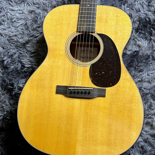 Martin 000-12E Retro 【特価】