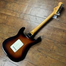 Squier Classic Vibe 60s Stratocaster 3-Color Sunburst_7