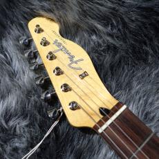Fender Made in Japan Hybrid II Telecaster Modena Red_4