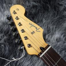 Fender Made in Japan Hybrid II Stratocaster 3-Color Sunburst_4