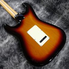 Fender Made in Japan Hybrid II Stratocaster 3-Color Sunburst_6