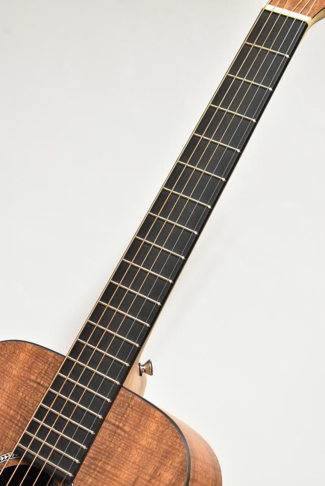 Martin LXK2 #431217 【ミニギター】【オールHPLボディ/コア柄】 新品