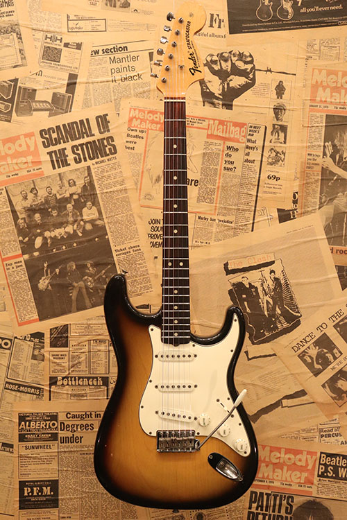 ギター Fender Stratocaster synchronized tremolo Fender 1969 Stratocaster