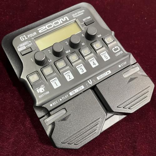 ZOOM G1 Four