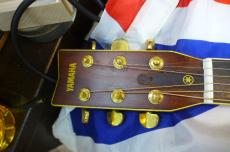 YAMAHA FG-402_2