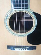 Cat's Eyes CE-2500 / Torch Inlay・U.S.A Grover 102G Peg・Solid Spruce Top・Solid Jacaranda Side and Back・ D-45 Style Abalone Trim and Rosette・Under Finish Pick guard 【With Original Case】  1975年製_7