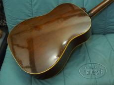 Gibson J-160E_8