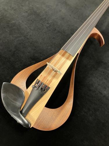 YAMAHA 【10月1日より価格改定!】YEV-104【 Natural】【新世代のエレクトリックバイオリン(4弦モデル)】