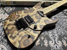 Charvel USA Custom Shop Warren De Martini/ Signature / SnakeSkin Graphic　①_3