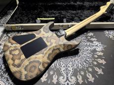 Charvel USA Custom Shop Warren De Martini/ Signature / SnakeSkin Graphic　①_6