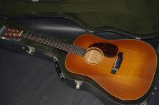 Martin D-18E  Retro_2