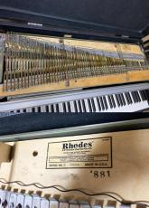 Rhodes Mark II Suitcase Piano Seventy Three_10
