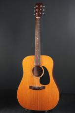 Martin D-18