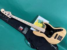 Fender Made in Japan Traditional 70s Jazz Bass