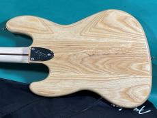 Fender Made in Japan Traditional 70s Jazz Bass_3