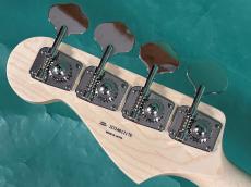 Fender Made in Japan Traditional 70s Jazz Bass_6