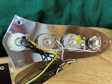 Fender Made in Japan Traditional 70s Jazz Bass_11