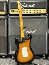 Fender American Vintage II 1957 Stratocaster -2-Color Sunburst- 2023年製【3.54kg】_4