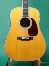 Martin D-42 Standard