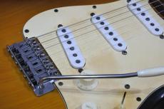 Fender STRATOCASTER 1977 3TS_11
