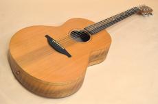 Sheeran by Lowden S-01_13
