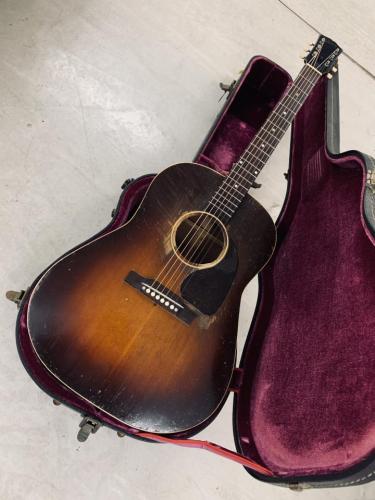 Gibson J-45 本物ビンテージ  1950年代初期!