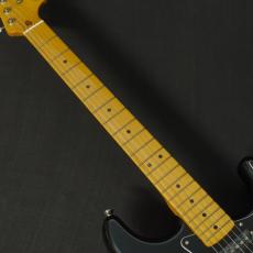Squier Classic Vibe '70s Stratocaster HSS Black_5