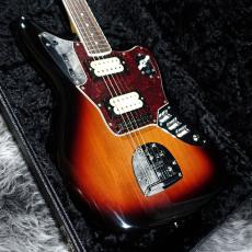 Fender Kurt Cobain Jaguar 3-Color Sunburst_3